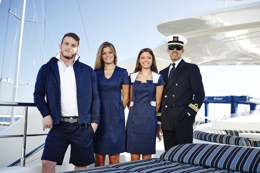 You are currently viewing The Importance of Finding the Right Crew for Your Charter Yacht Vacation