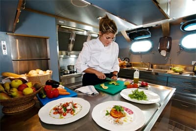 what to expect from your chef onboard your private charter vacation