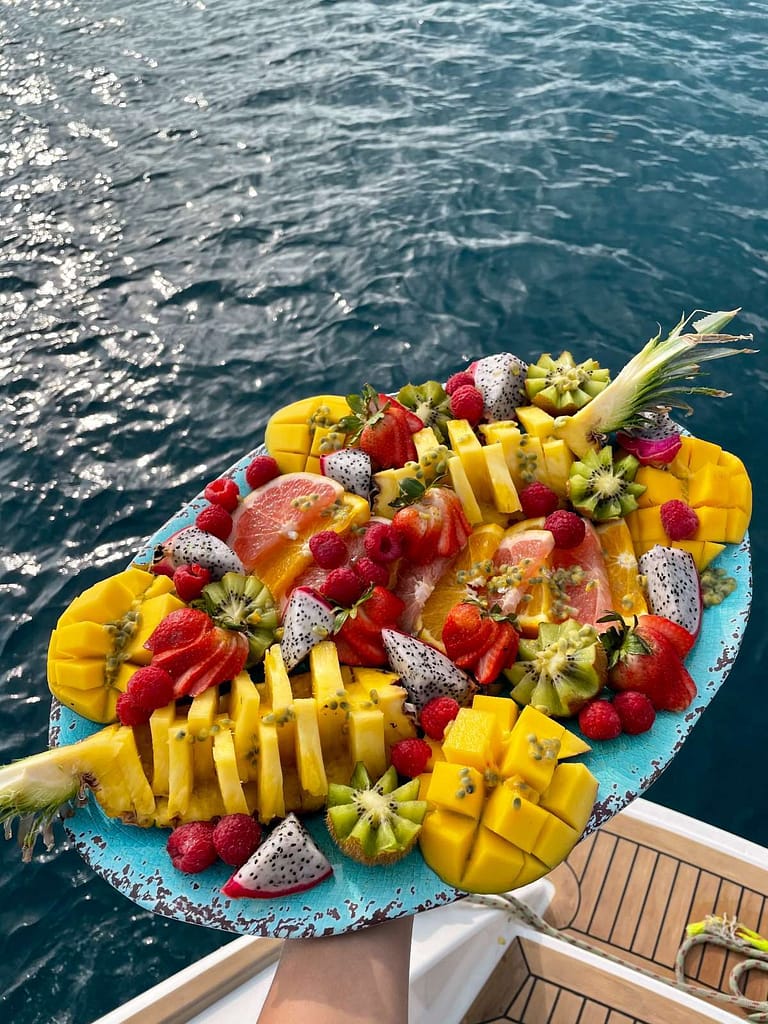 What to Expect from Your Private Chef Onboard Your Charter Vacation