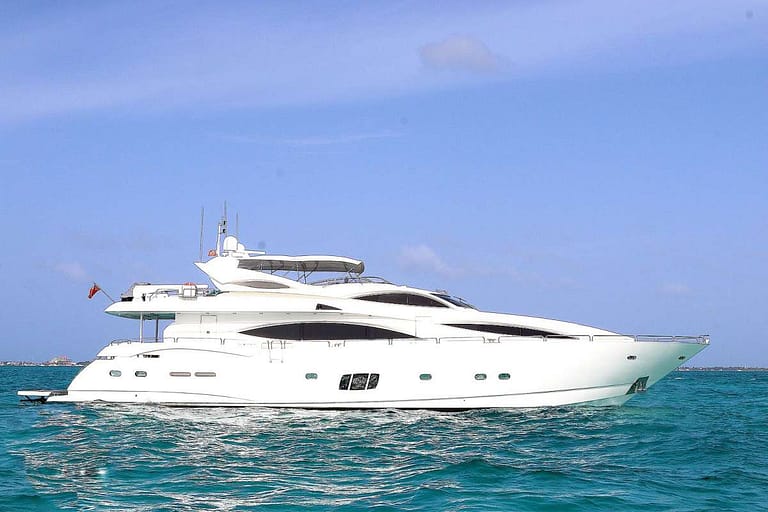 charter private yacht in caribbean