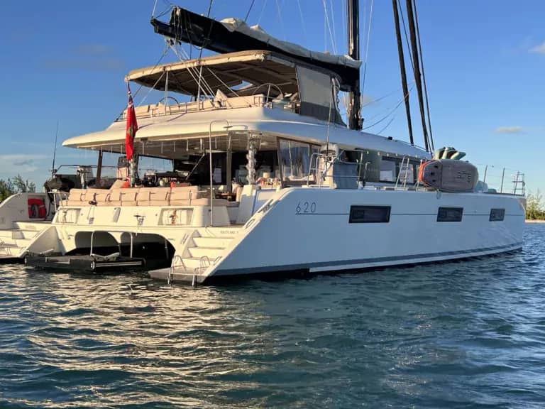 Charter Catamaran BAGHEERA, Accommodates 8 guests in 4 ensuite cabins. All Inclusive week charters in the BVI starting at $42,000. Captain and Chef Onboard.